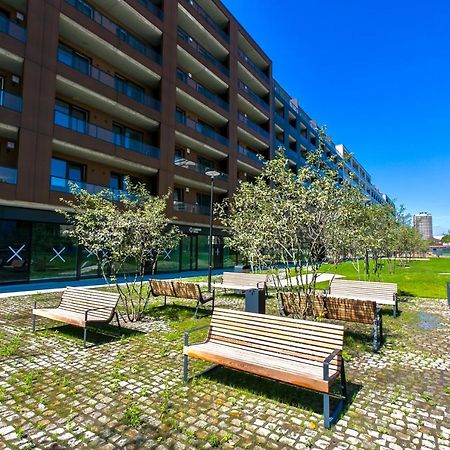 Luxury, Bright Studio With Parking And Balcony In Bratislava Center Екстер'єр фото